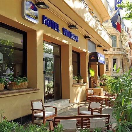 Ξενοδοχείο Centre 4*