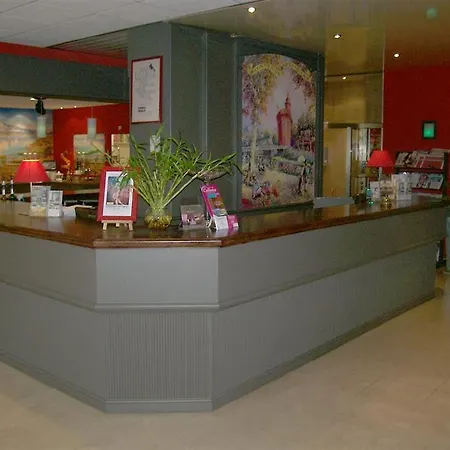 Centre 4*