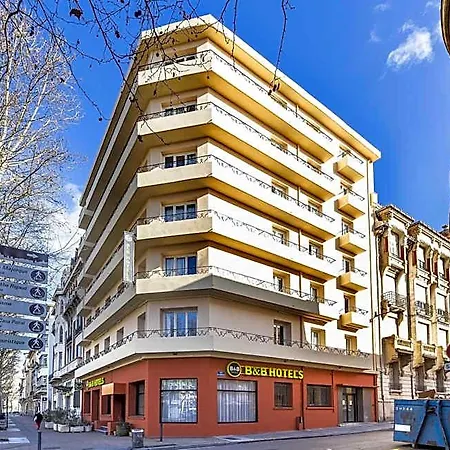Centre 3*