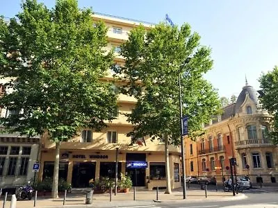 Centre Ξενοδοχείο 4*
