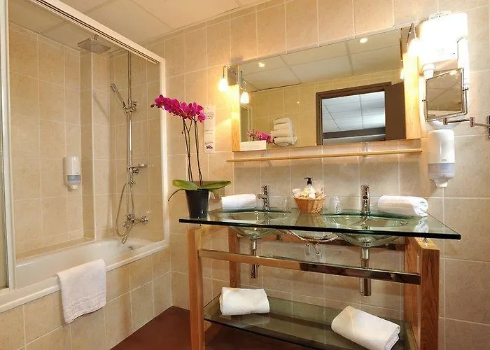 Centre فندق بيربينيو