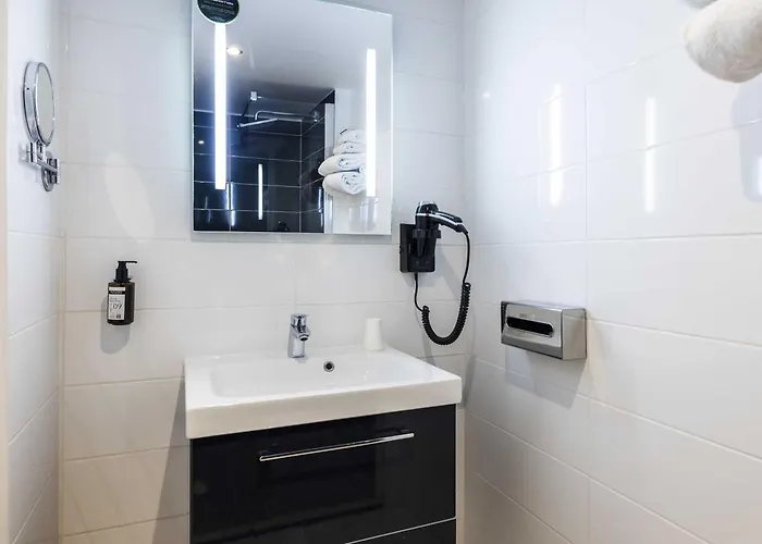 Centre فندق بيربينيو